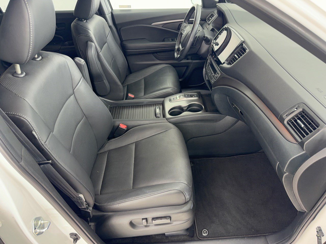 Used 2023 Honda Passport EX-L image 30