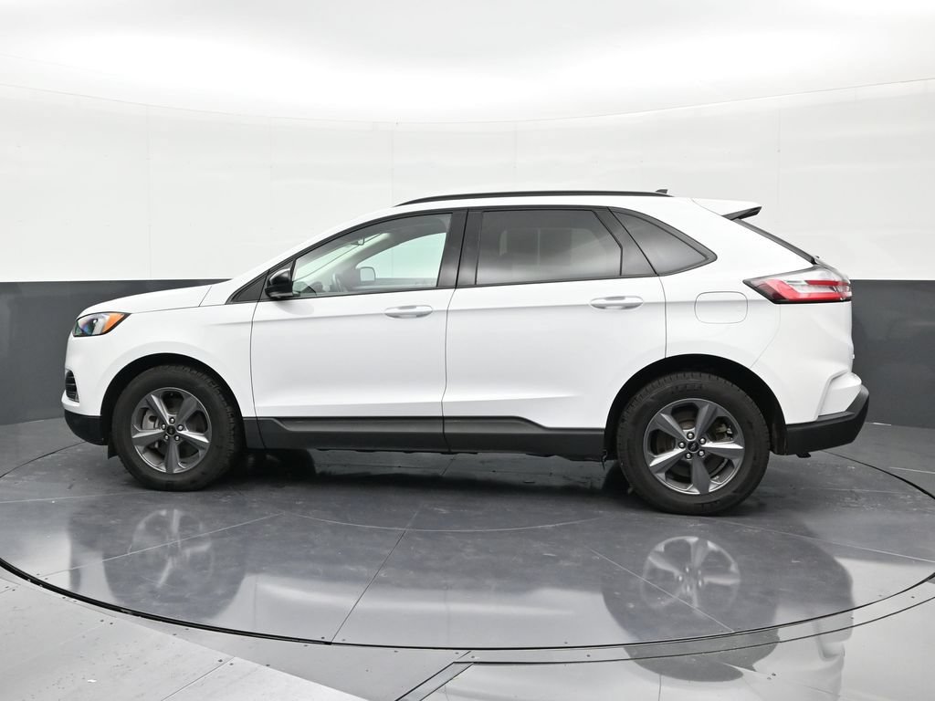 Used 2024 Ford Edge SEL w/ Sport Appearance Package AWD/4WD image 9