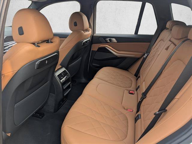 Used 2024 BMW X5 xDrive40i w/ Premium Package AWD/4WD image 18