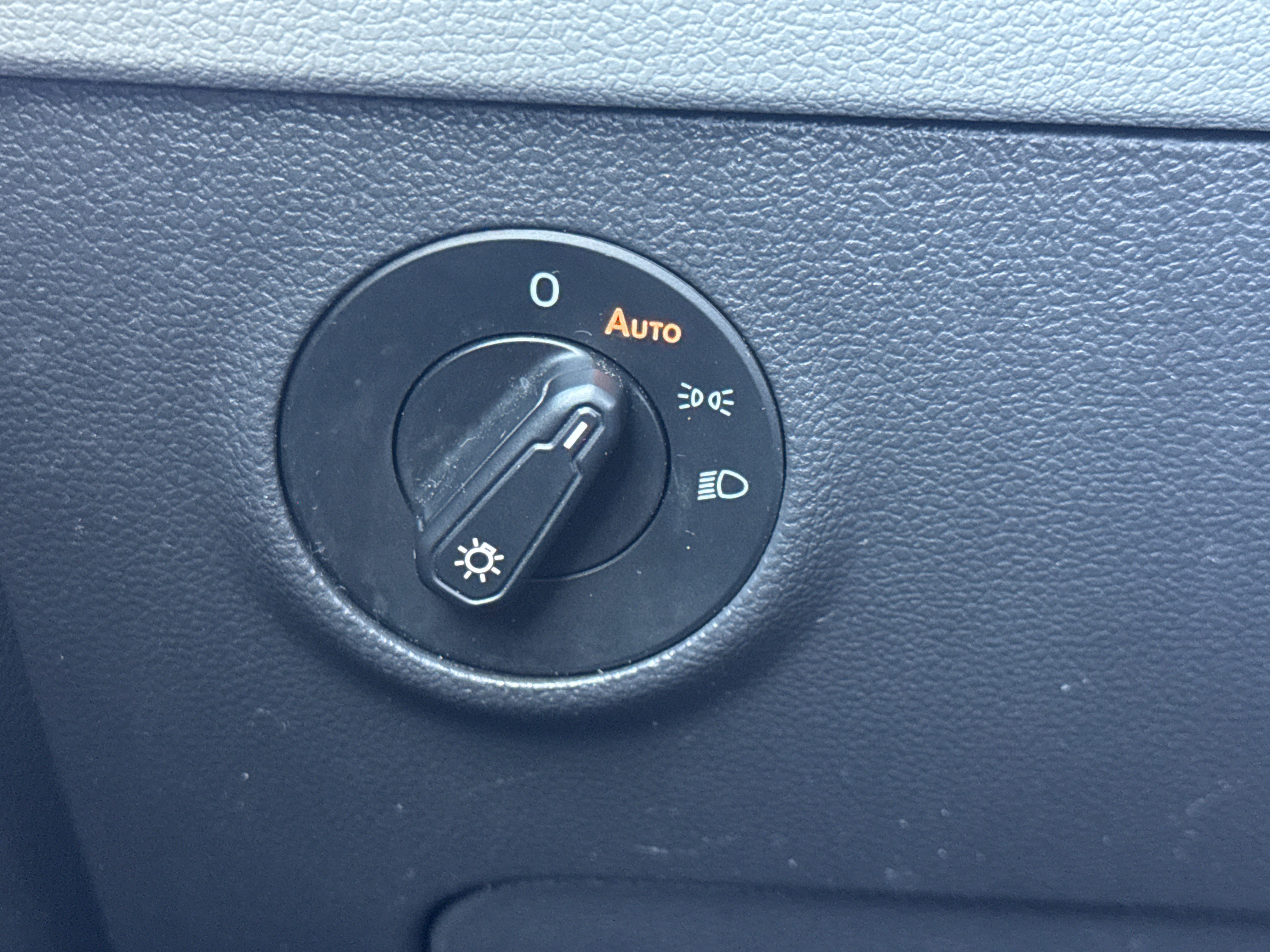 Used 2023 Volkswagen Taos S image 14