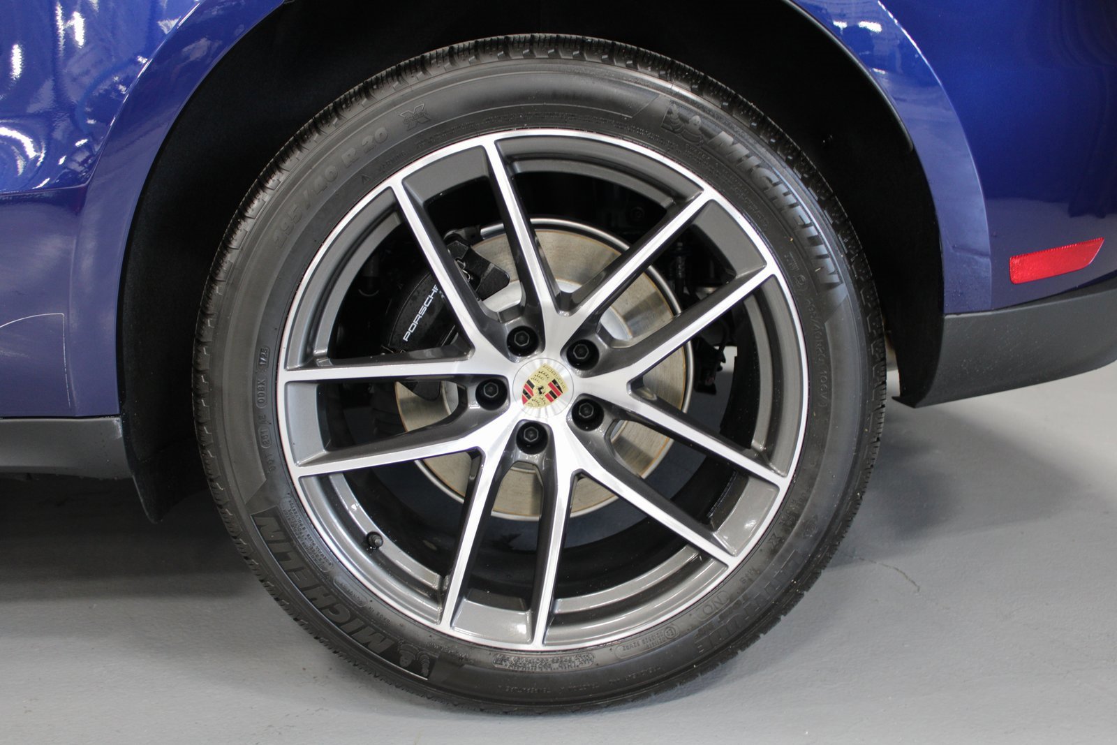 New 2026 Porsche Macan image 12