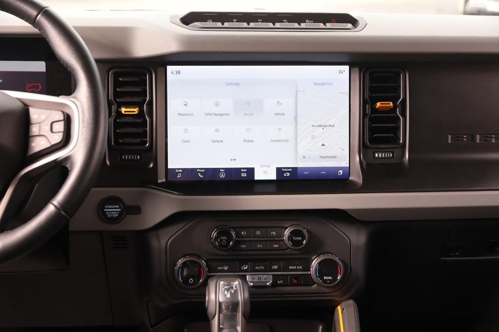 Used 2023 Ford Bronco Badlands w/ Sasquatch Package image 26