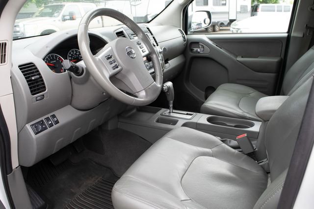 Used 2019 Nissan Frontier SL image 12