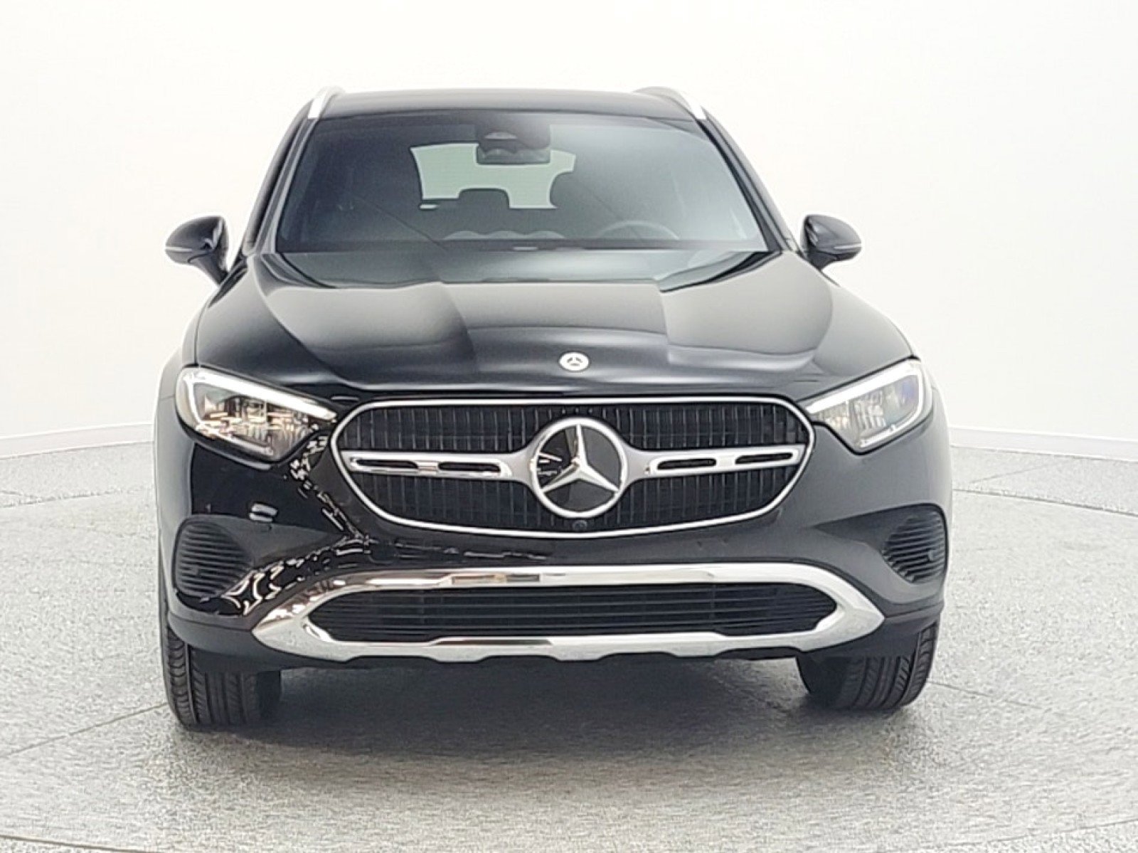 Certified 2024 Mercedes-Benz GLC 300 image 2