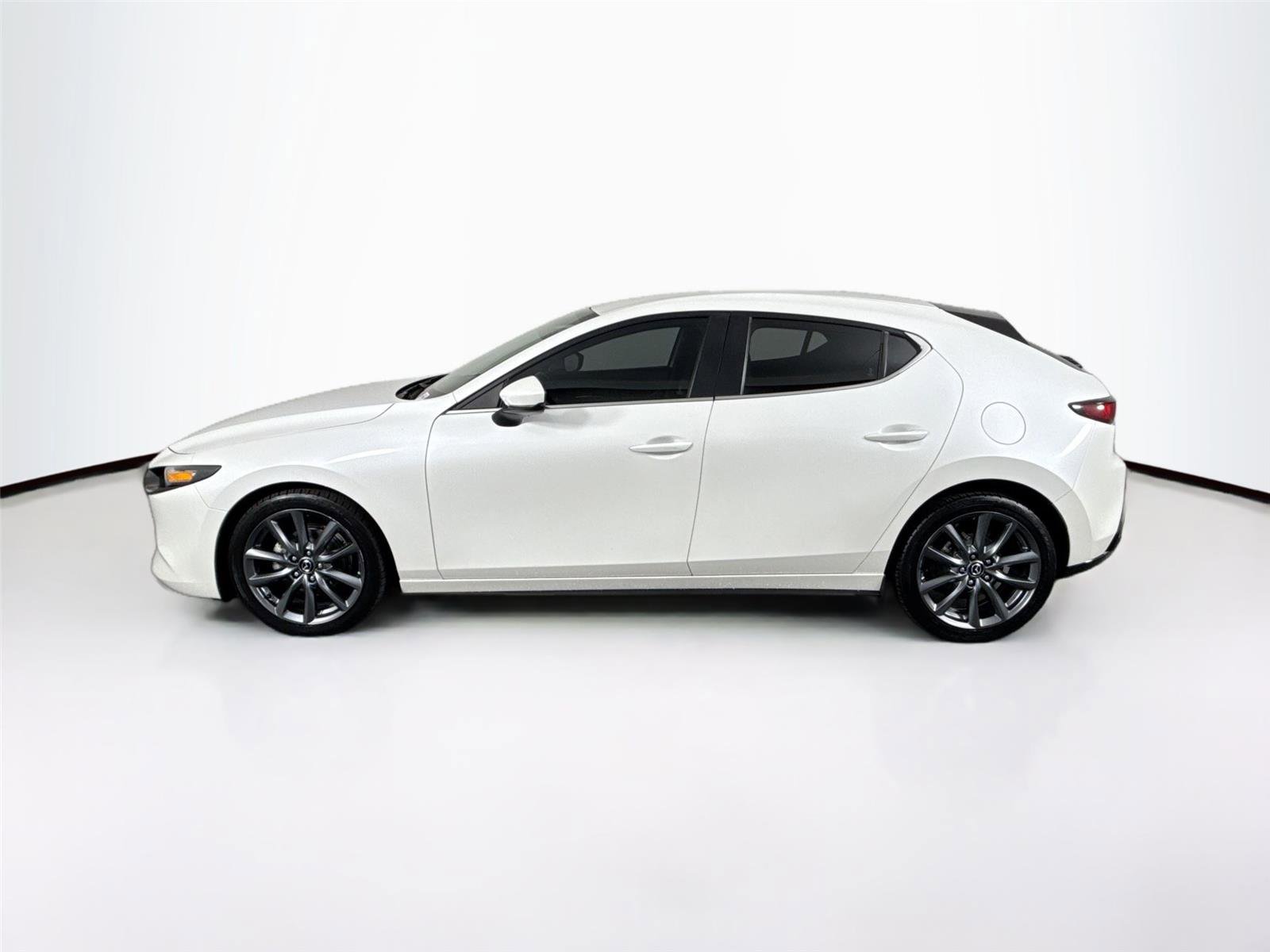 Used 2019 MAZDA MAZDA3 Hatchback image 12