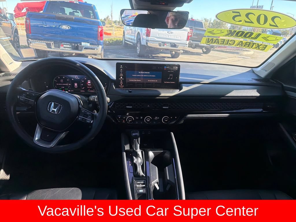 Used 2025 Honda Accord Touring image 12