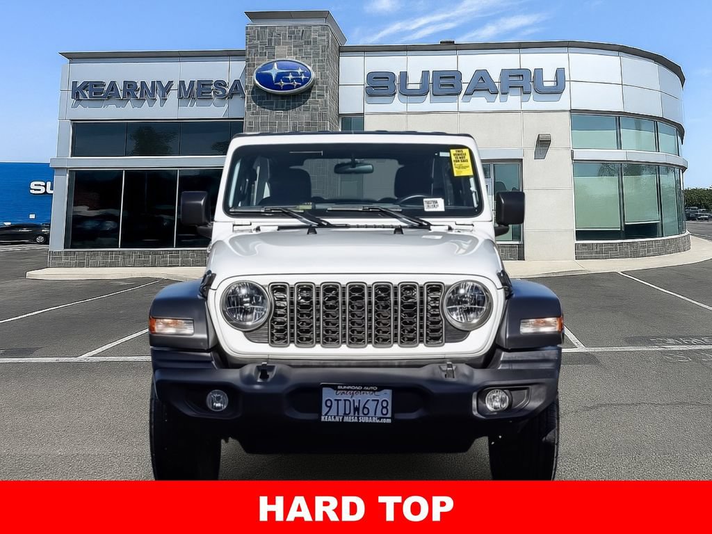 Used 2025 Jeep Wrangler Unlimited Sport AWD/4WD image 2