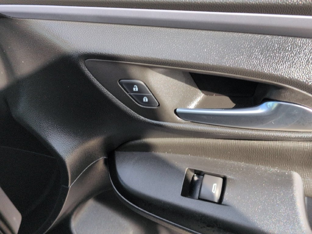 Used 2026 Buick Envista Preferred FWD image 33