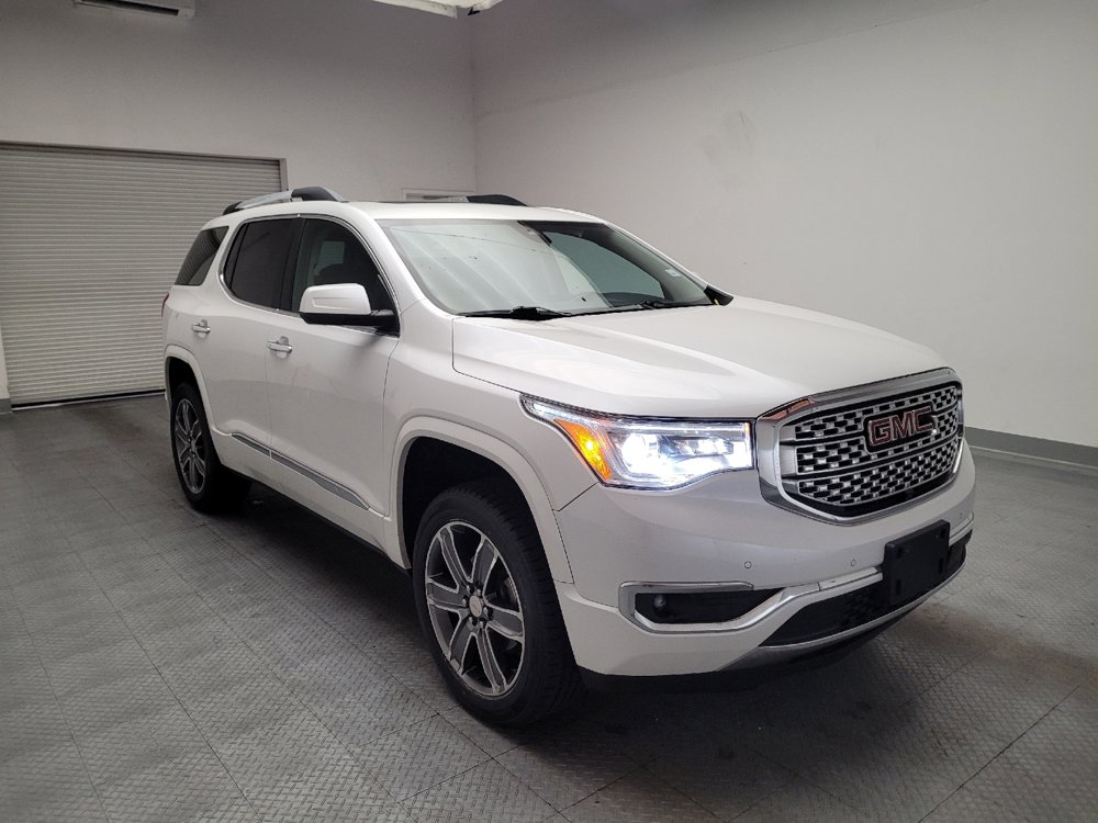 Used 2017 GMC Acadia Denali w/ Technology Package AWD/4WD image 13