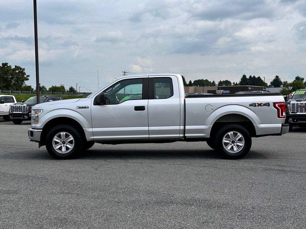 Used 2015 Ford F150 XL w/ Equipment Group 101A Mid AWD/4WD image 9