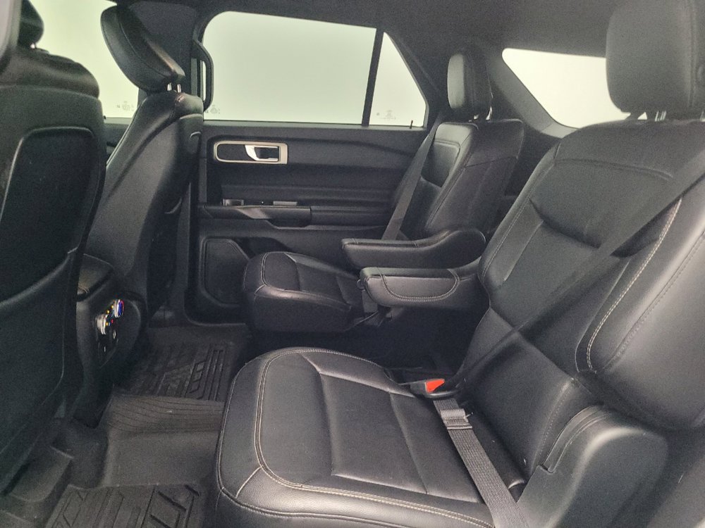 Used 2020 Ford Explorer XLT w/ Equipment Group 202A image 18