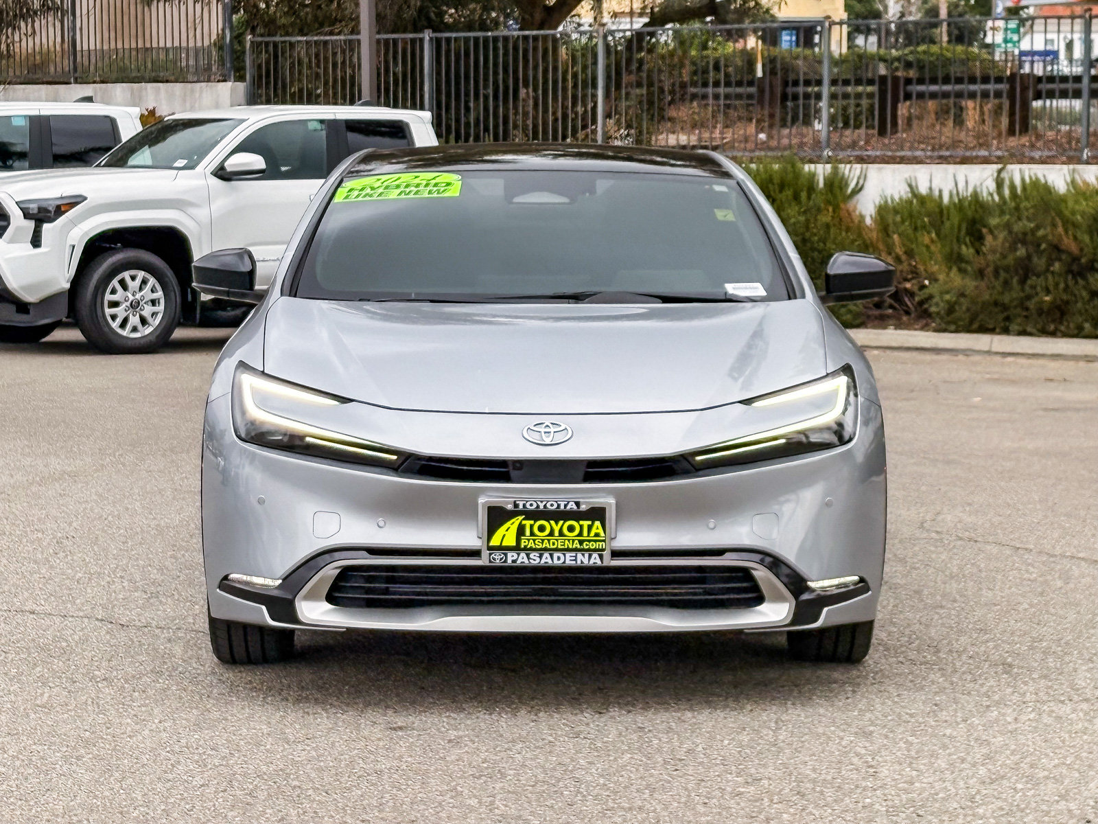 Used 2024 Toyota Prius Prime Premium w/ Advanced Technology Package FWD image 2