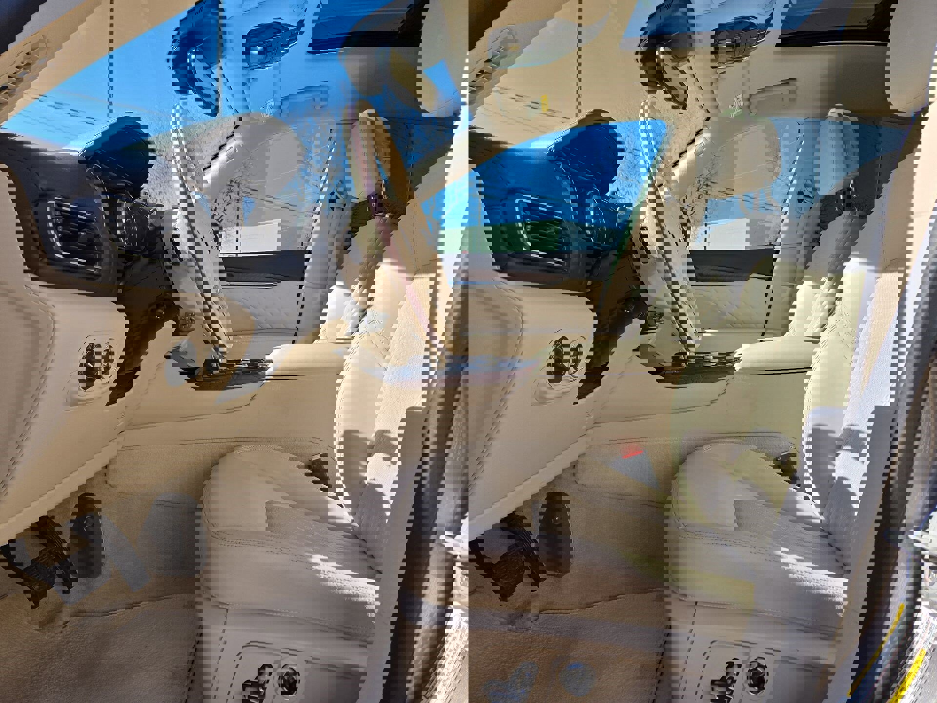 Used 2022 Maserati Levante GT image 16