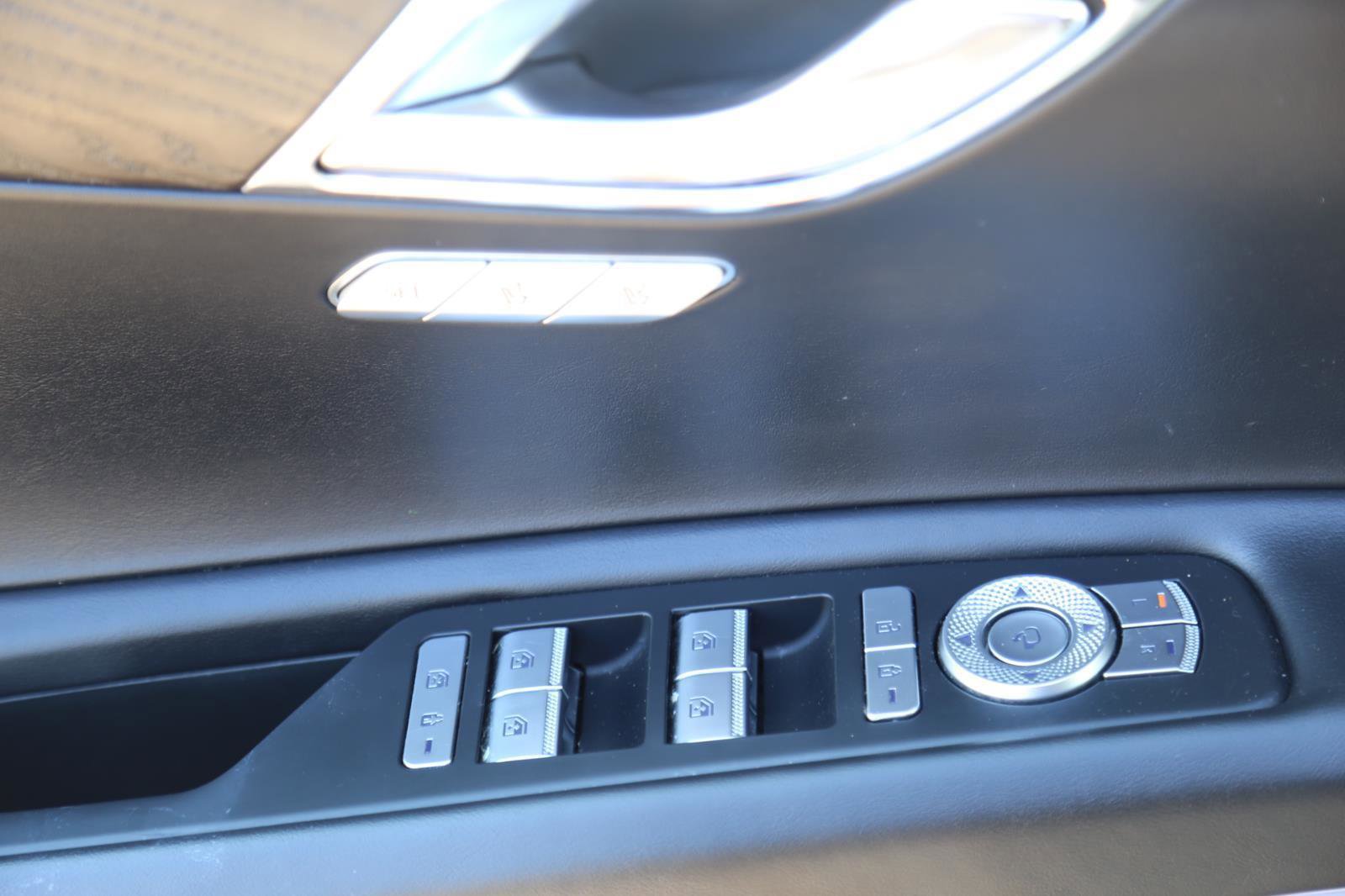 Used 2024 Genesis GV80 2.5T AWD/4WD image 8