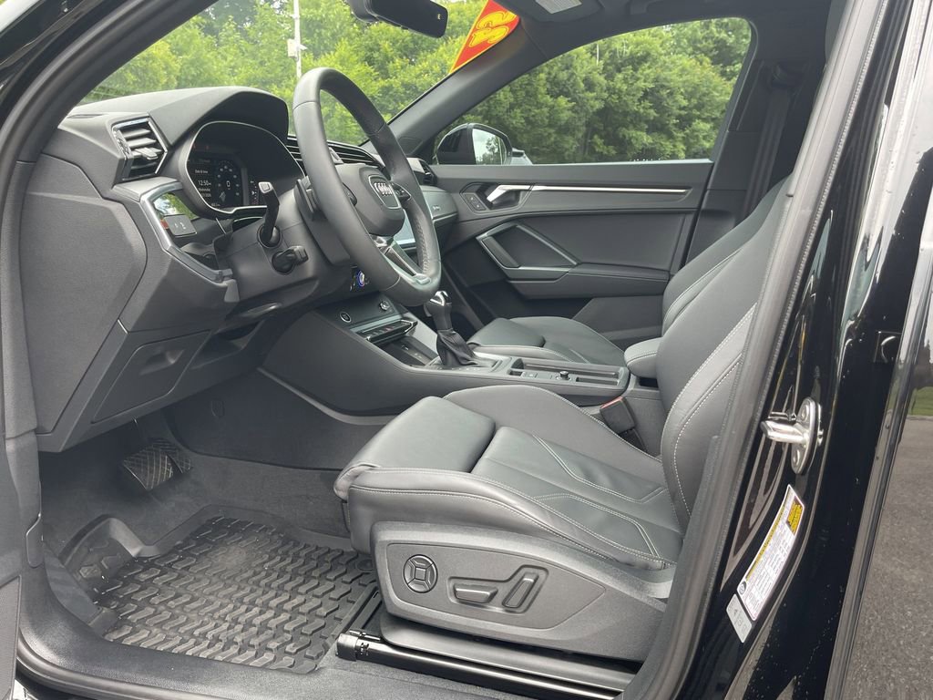 Used 2025 Audi Q3 2.0T Premium AWD/4WD image 13