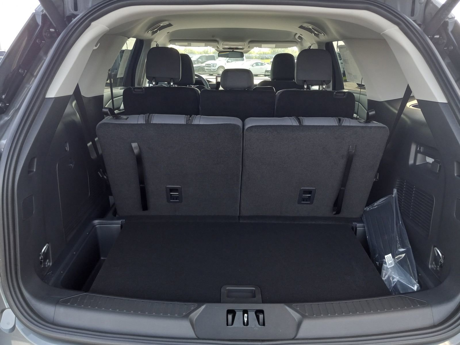 New 2025 Ford Explorer Active image 11