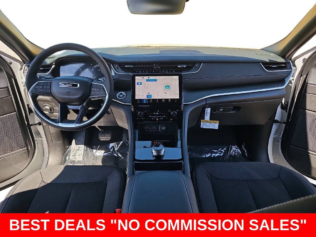 New 2027 Jeep Grand Cherokee Laredo X AWD/4WD image 9