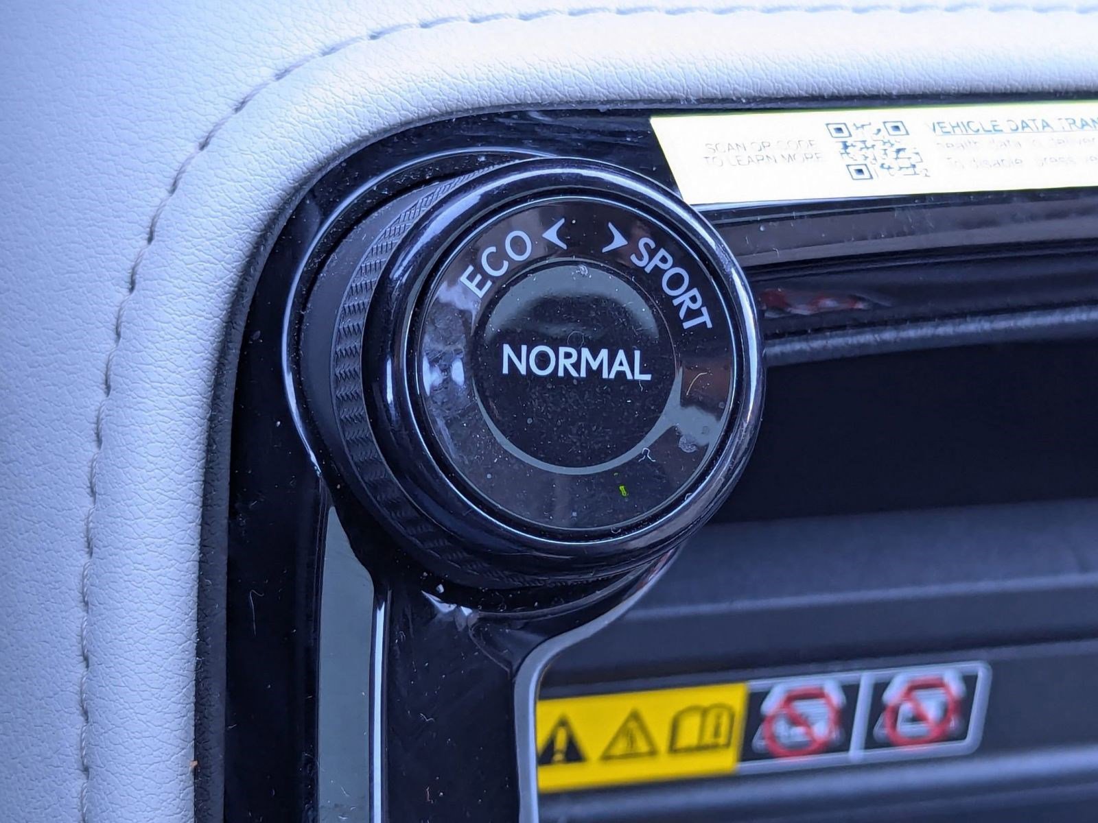 Used 2025 Lexus NX 350 AWD w/ Luxury Package image 35