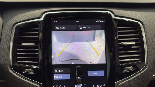 Used 2016 Volvo XC90 T6 Momentum w/ Momentum Plus Package image 28