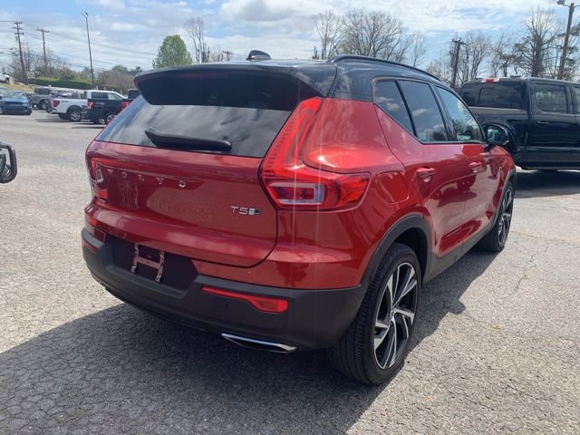 Used 2019 Volvo XC40 T5 R-Design image 9