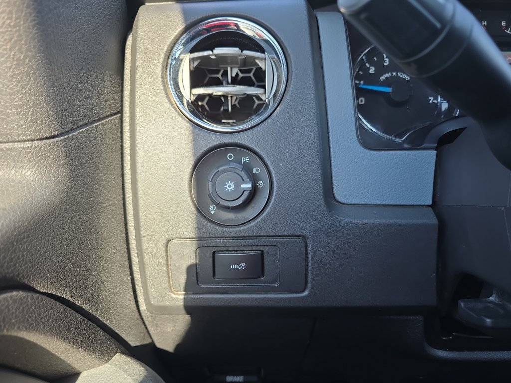 Used 2013 Ford F150 XLT w/ Luxury Equipment Group AWD/4WD image 26