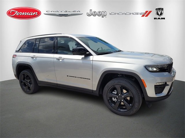 New 2025 Jeep Grand Cherokee Limited w/ Black Appearance Package image 1