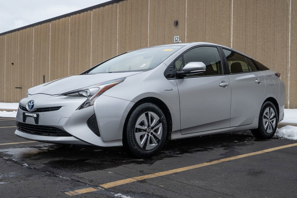 Used 2016 Toyota Prius Three image 4