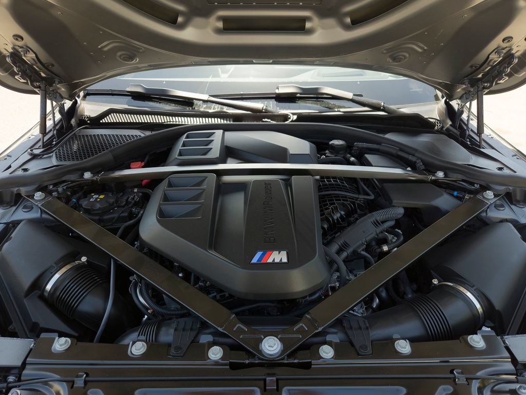 Used 2025 BMW M2 w/ Lighting Package RWD image 22