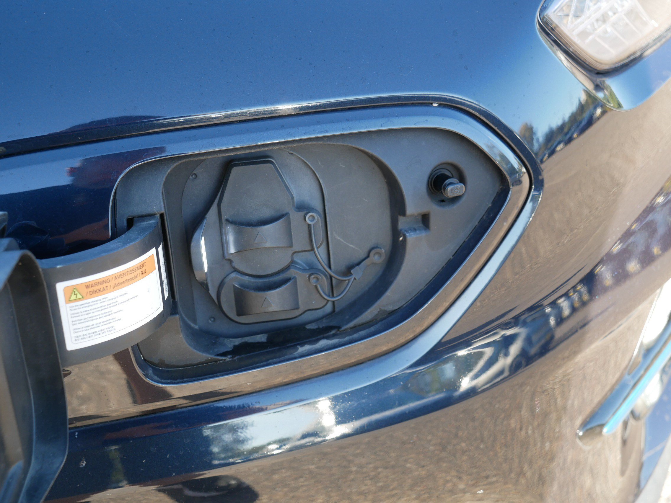 Used 2022 Kia Niro EX w/ Cold Weather Package FWD image 36