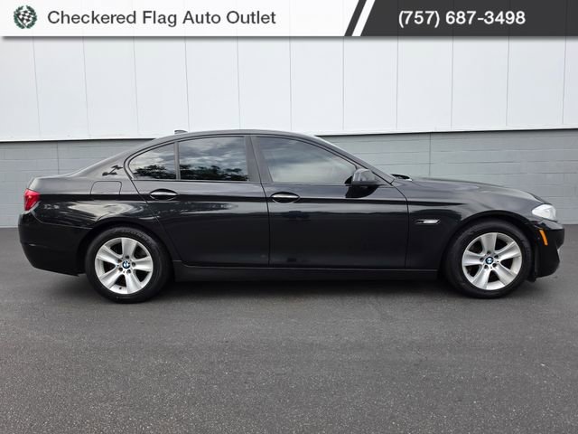 Used 2013 BMW 528i xDrive Sedan AWD/4WD image 9