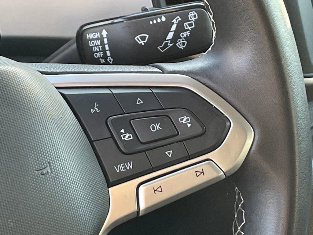 Used 2021 Volkswagen Atlas SE image 32