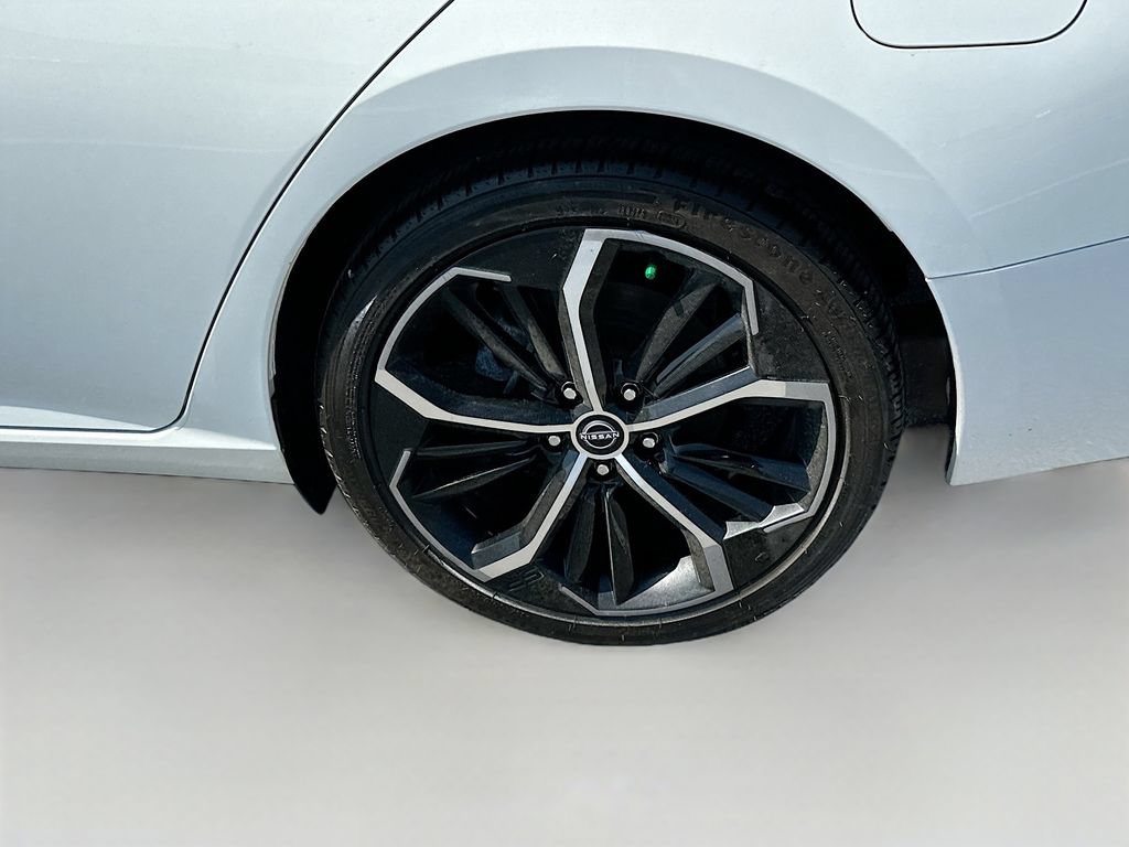 Used 2023 Nissan Altima 2.5 SR FWD image 35