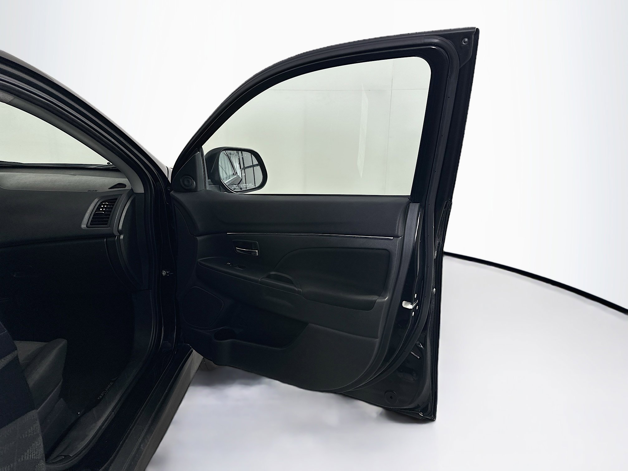 Used 2023 Mitsubishi Outlander Sport ES image 29