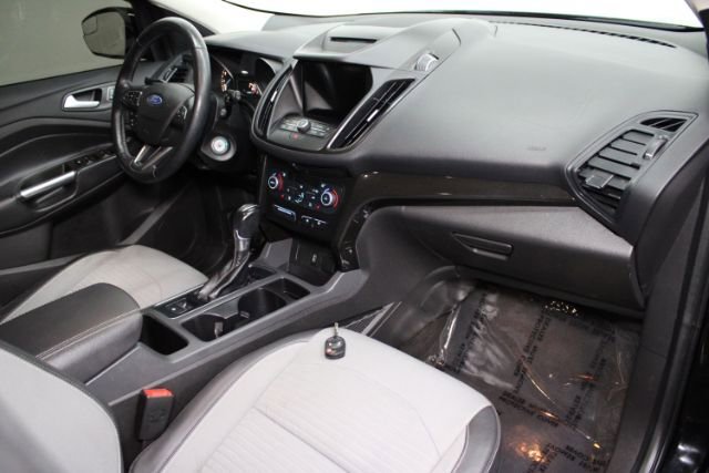 Used 2018 Ford Escape SE w/ SE Sport Appearance Package FWD image 24