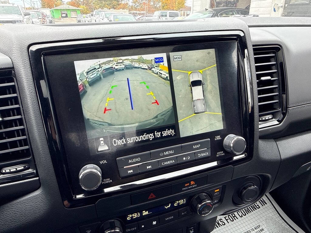 Used 2022 Nissan Frontier PRO-4X image 32