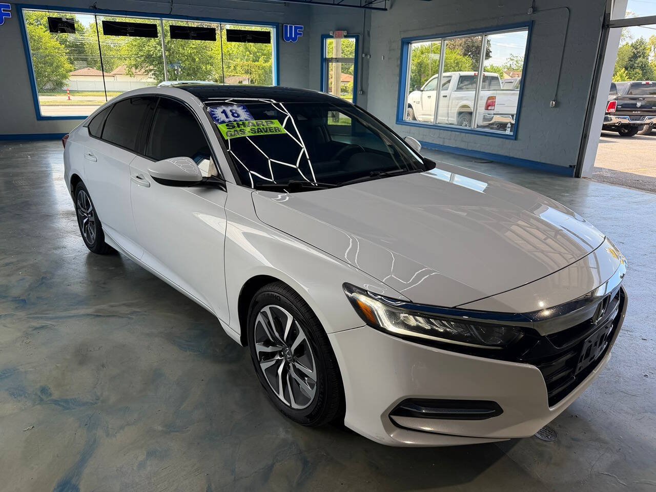 Used 2018 Honda Accord Hybrid image 4