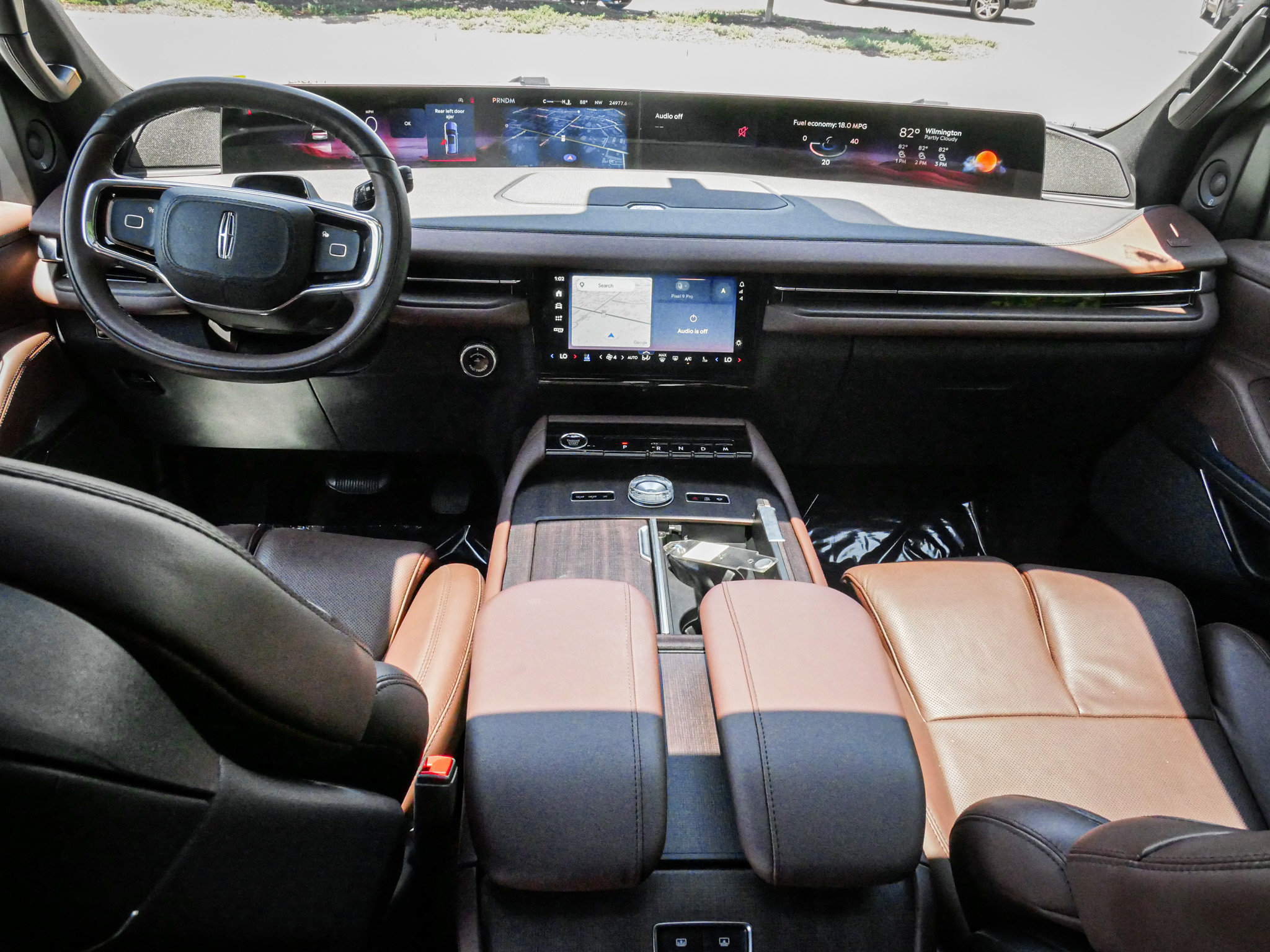 Used 2025 Lincoln Navigator Reserve AWD/4WD image 28