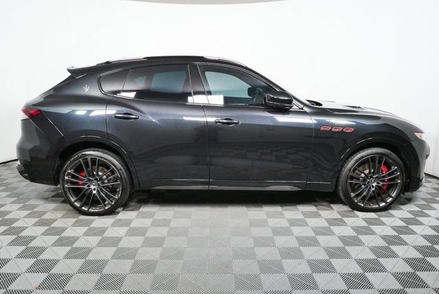 Certified 2022 Maserati Levante Trofeo AWD/4WD image 32