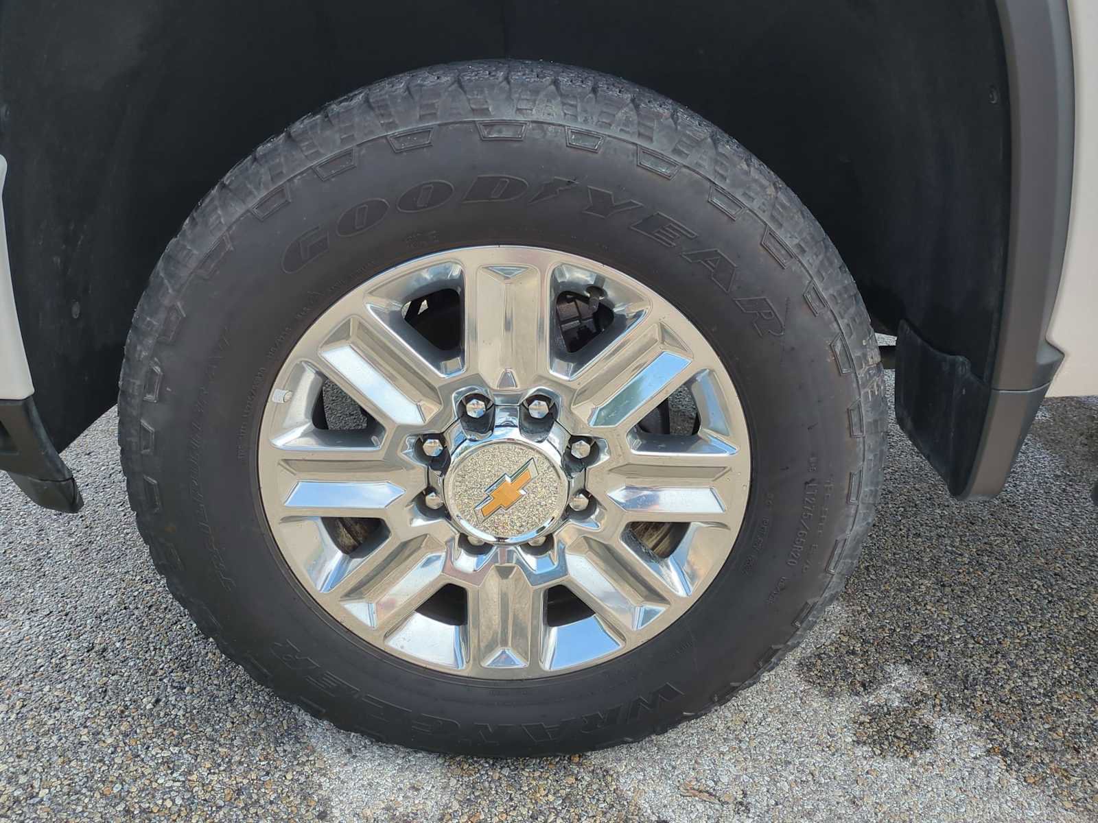 Used 2024 Chevrolet Silverado 3500 High Country w/ High Country Premium Package AWD/4WD image 34