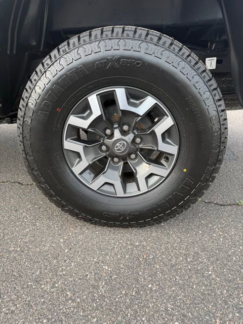 Used 2023 Toyota Tacoma TRD Off-Road AWD/4WD image 10