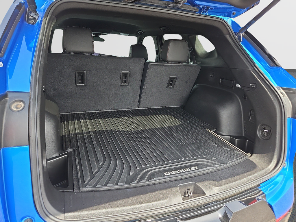 Used 2025 Chevrolet Blazer RS FWD image 9