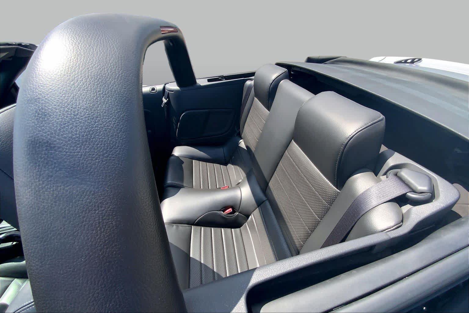 Used 2006 Ford Mustang GT Premium RWD image 20