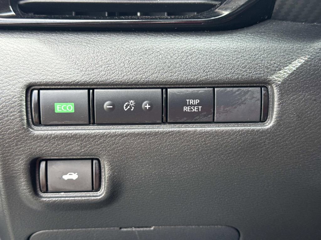 Certified 2022 Nissan Sentra SV w/ SV Premium Package image 29