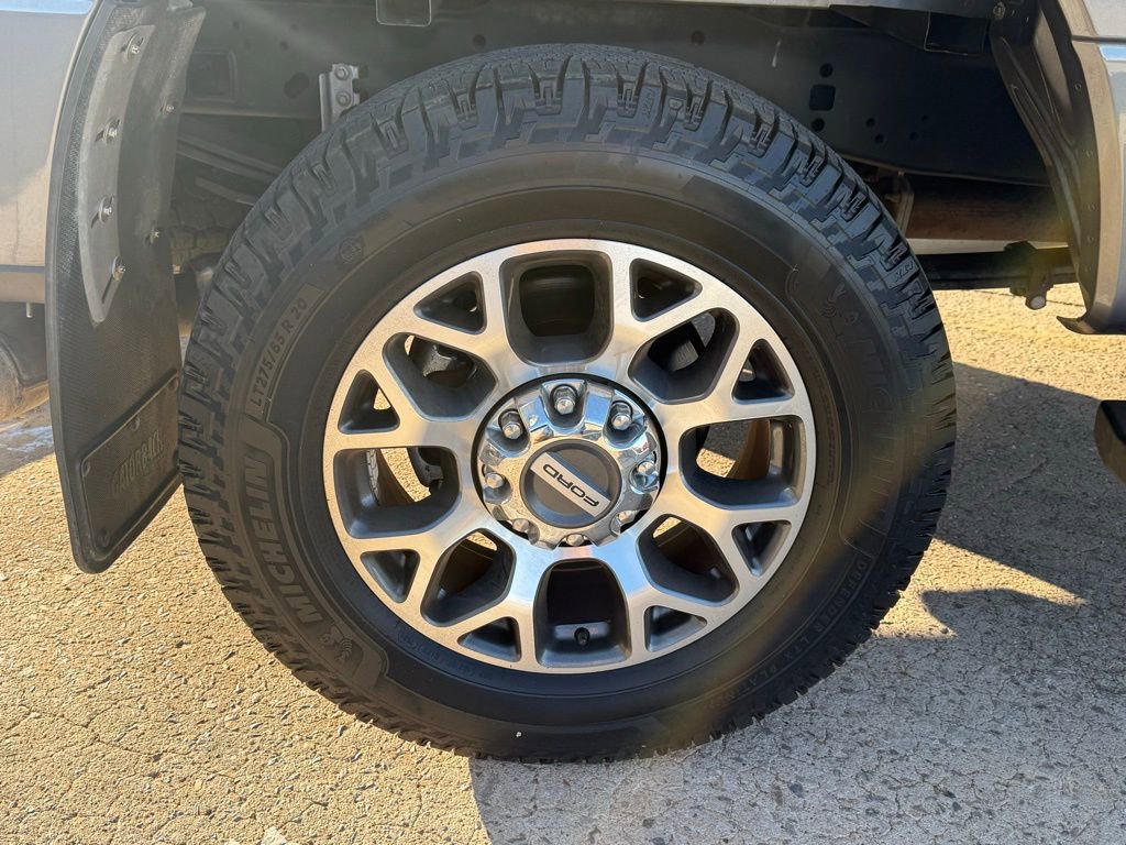 Used 2022 Ford F250 Lariat w/ FX4 Off-Road Package image 24
