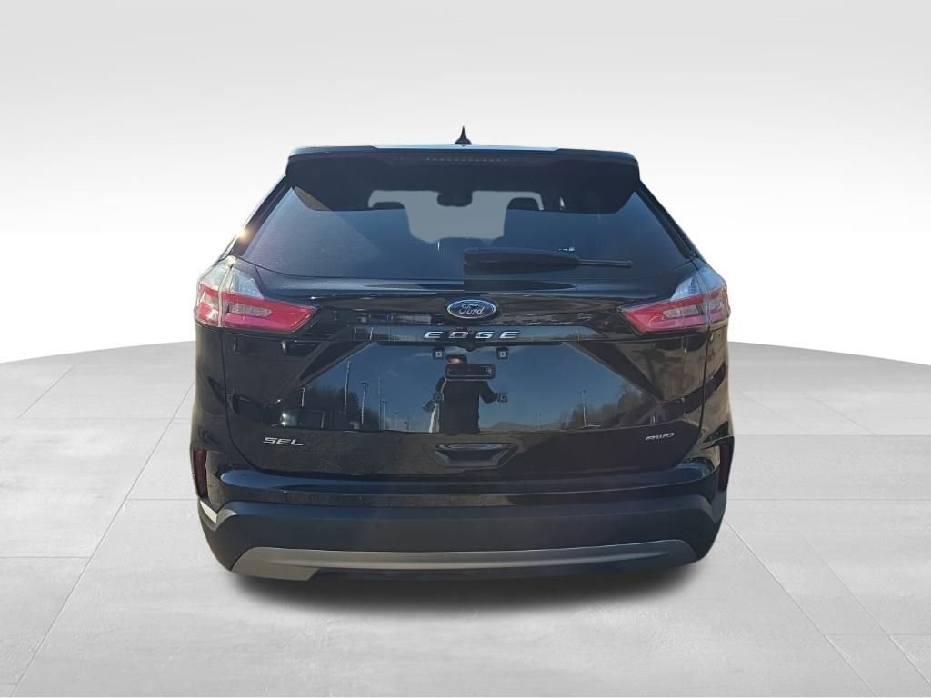 Certified 2024 Ford Edge SEL w/ Convenience Package image 8
