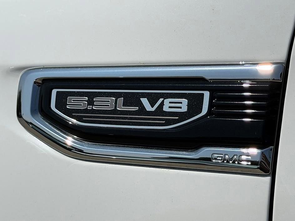 Used 2025 GMC Sierra 1500 SLT image 16