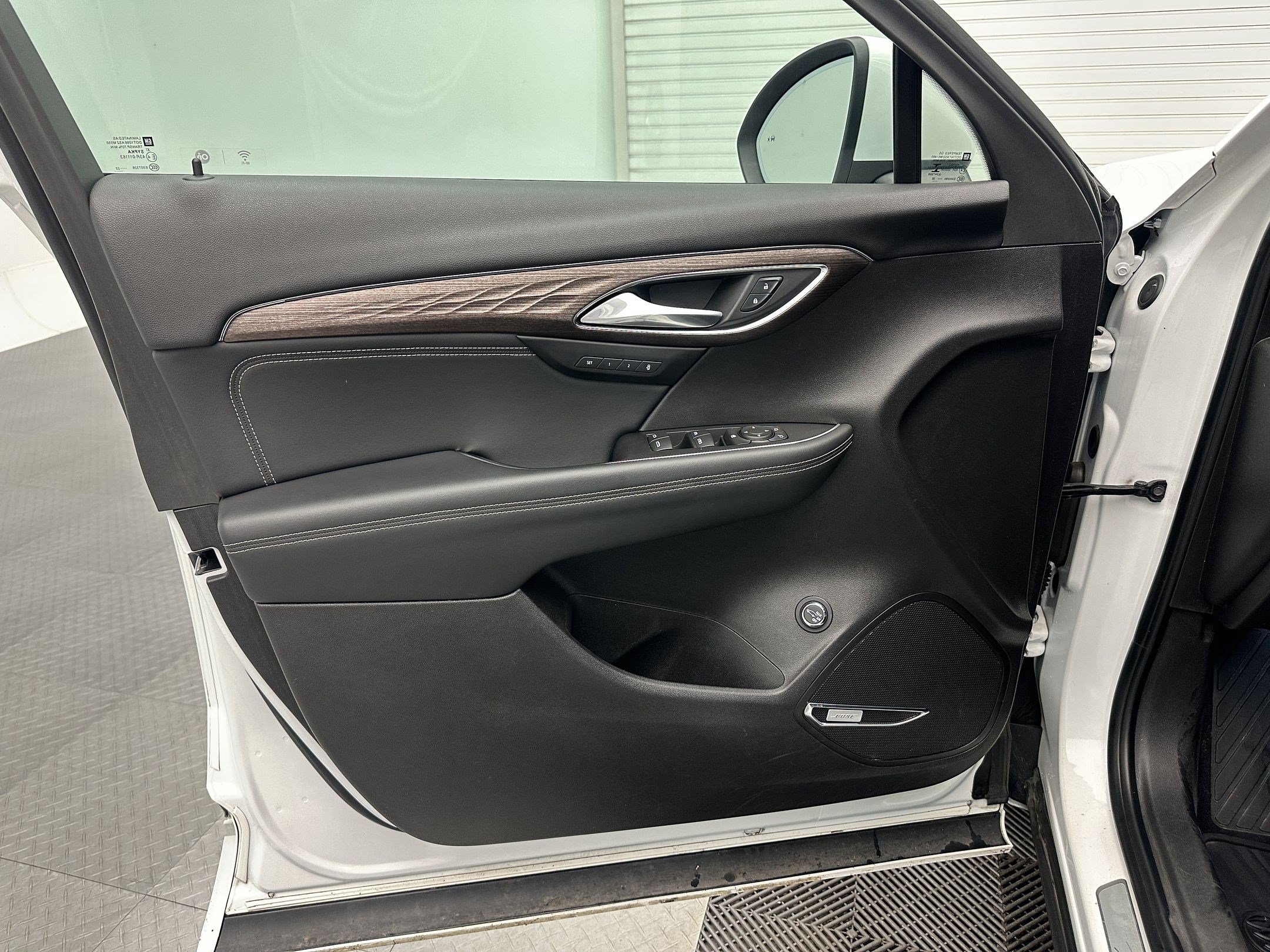 Certified 2022 Buick Envision Avenir w/ Safety Package AWD/4WD image 13