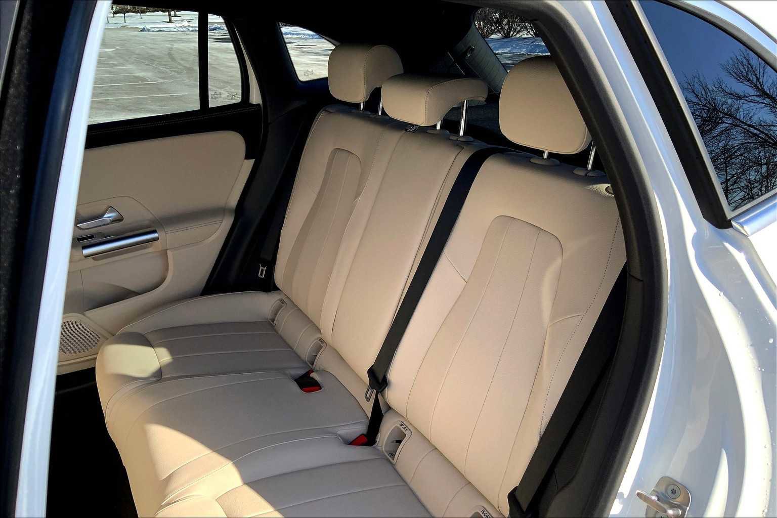 New 2025 Mercedes-Benz GLA 250 GLA 250 image 12