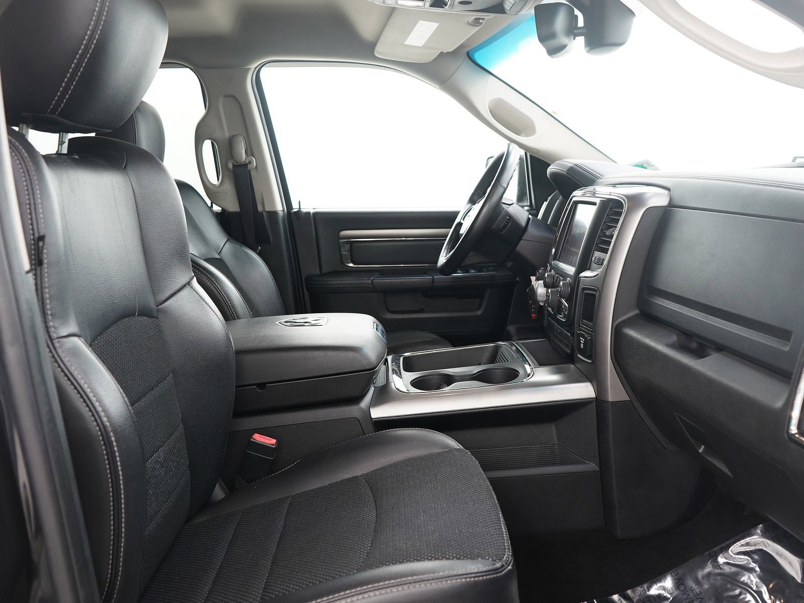 Used 2016 RAM 1500 Sport image 11