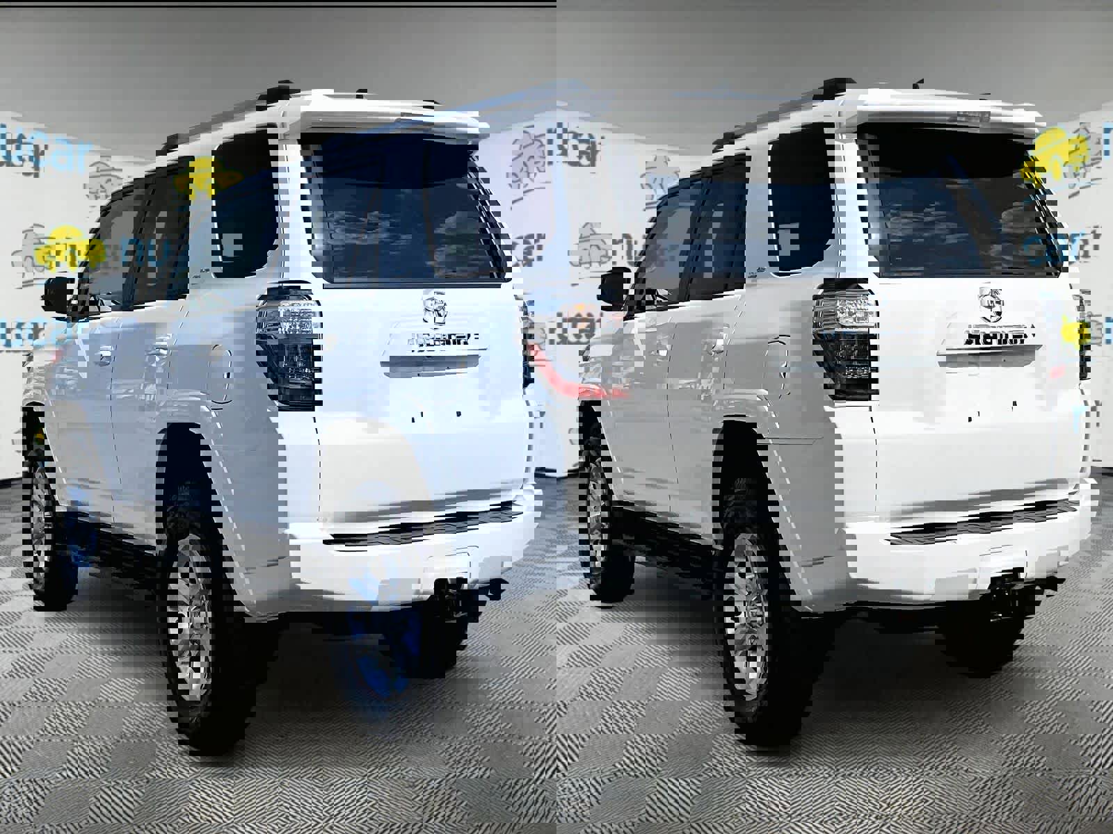 Used 2024 Toyota 4Runner SR5 Premium AWD/4WD image 4